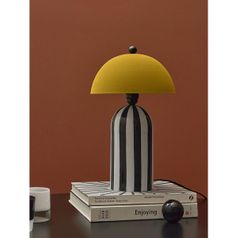 Светильник настольный Anniken, 25х38 см, лайм Светильник настольный Anniken, 25х38 см, лайм