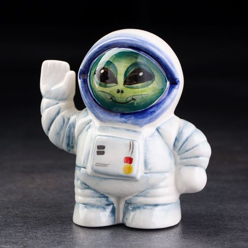 Солонка фарфоровая Космонавт Инопланетянин