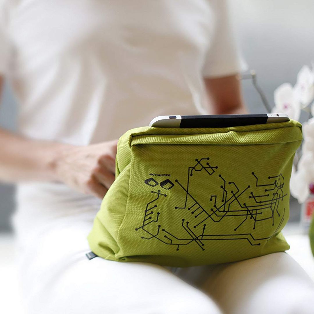 Подушка-подставка под планшет TabletPillow