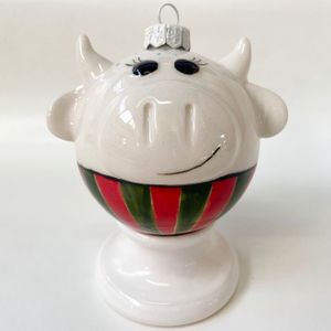 Фарфоровый елочный шар Коровка Матрена (ручная роспись)