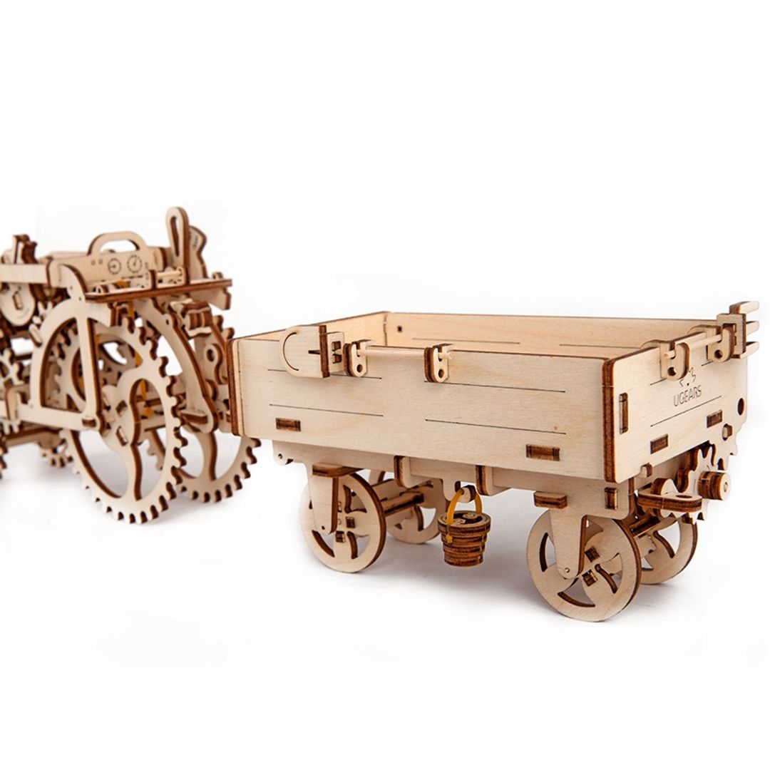 Механический 3D Пазл Ugears Прицеп к трактору С лопаткой, вилами, метлой, ведерком
