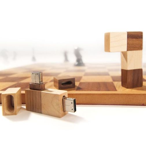 Флешка Ход конем 12 Гб