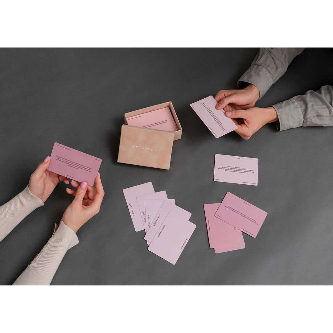 Настольная игра 100 вопросов для первых свиданий (Бархатная коллекция 18+)