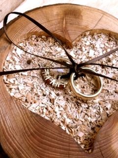 Что подарить мужу на деревянную свадьбу?
