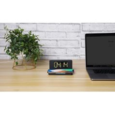 Часы настольные с беспроводным зарядным устройством Pitstop (черный)