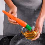 Кисточка для выпечки Морковка
