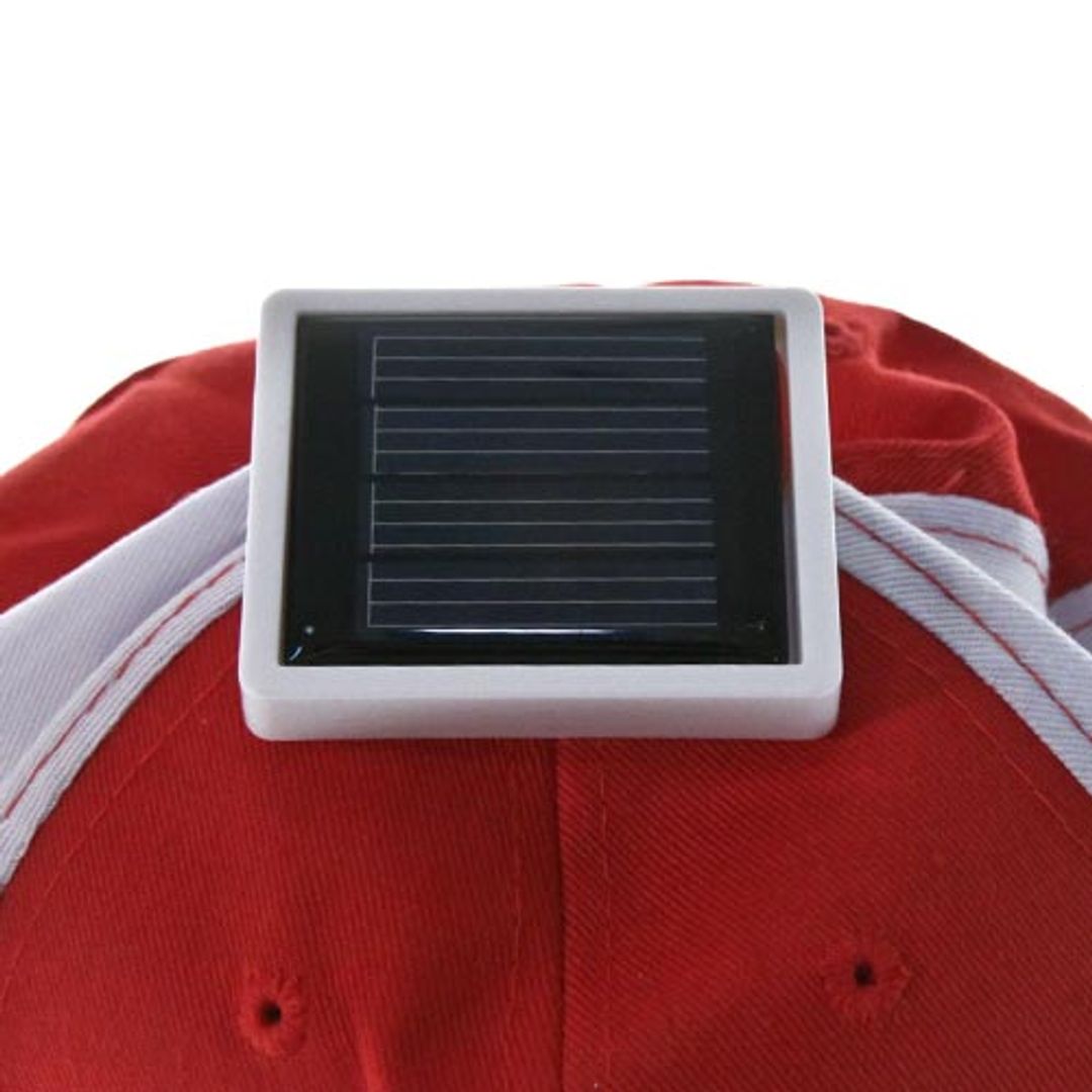 Бейсболка с вентилятором на солнечной батарее Бейсболка с вентилятором на солнечной батарее