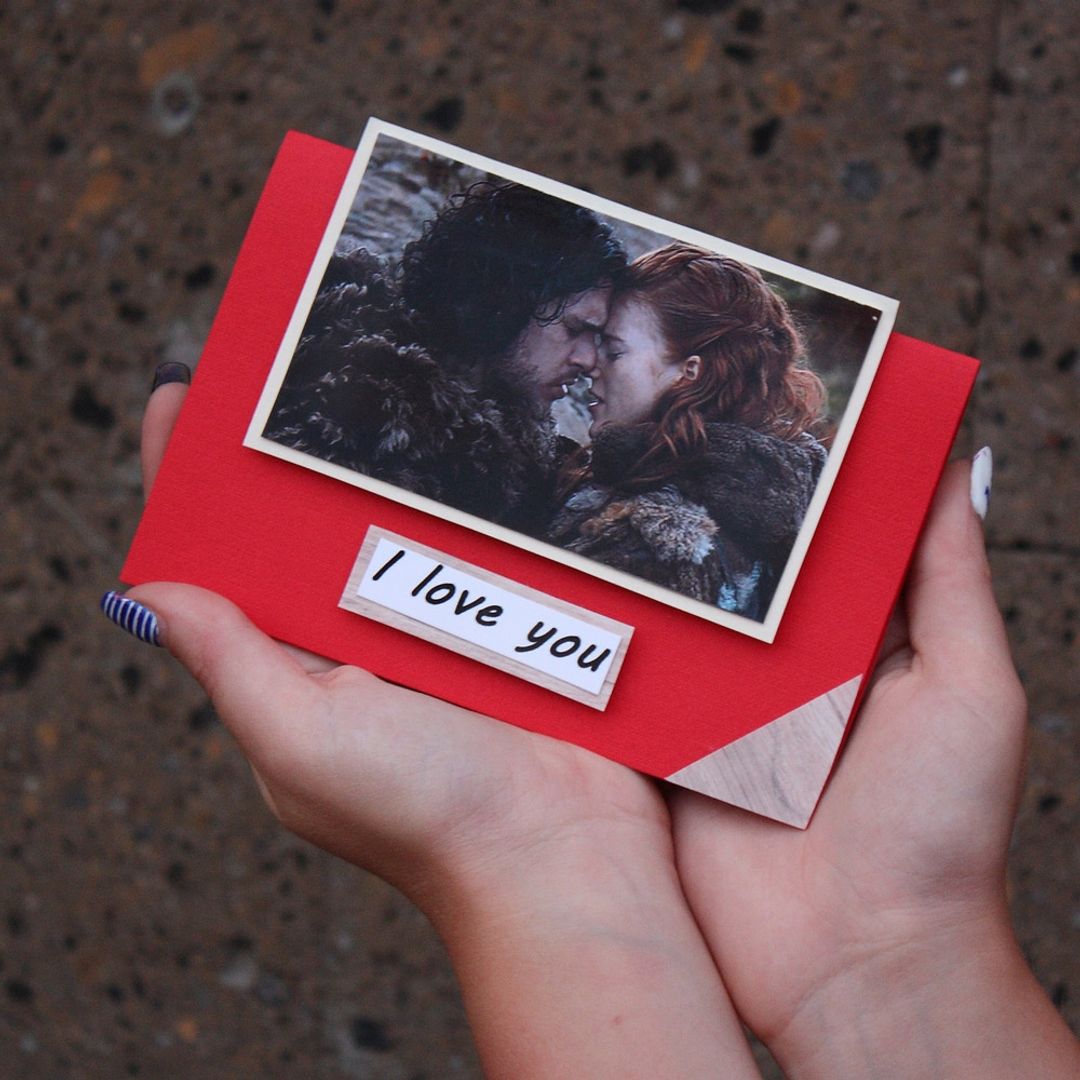 Открытка Игра Престолов Джон Сноу и Игритт Небольшой формат Открытка Игра Престолов Джон Сноу и Игритт Небольшой формат