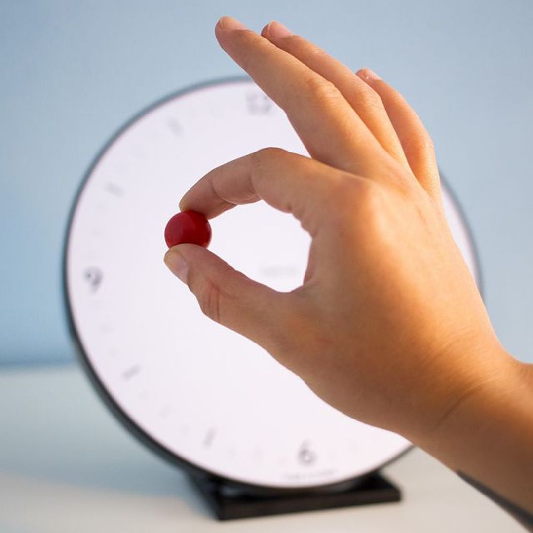 Магнитные часы Time Flying