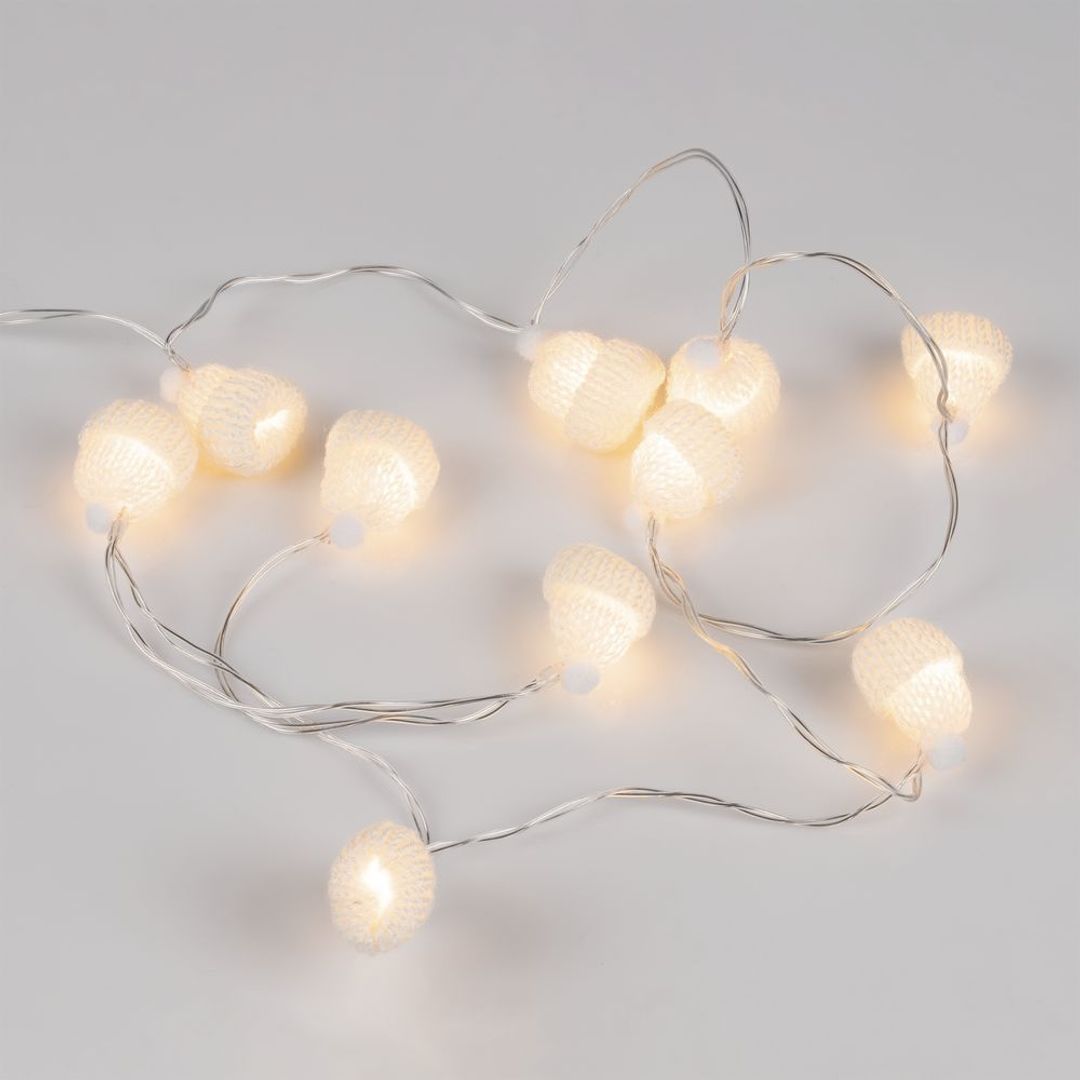 Гирлянда Cosy Poms (Белая) Гирлянда Cosy Poms (Белая)