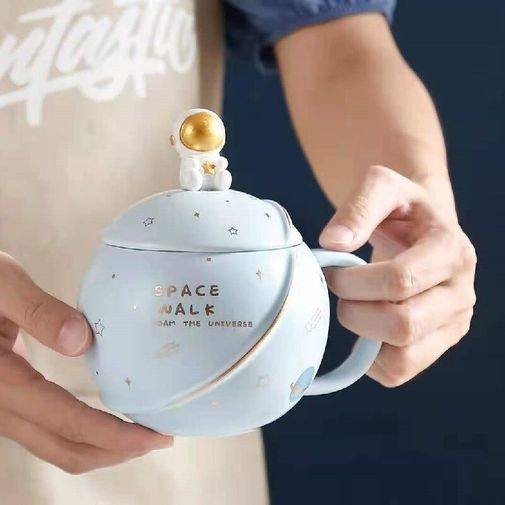 Кружка с ложкой Космическая прогулка (Голубой) Кружка с ложкой Космическая прогулка (Голубой)