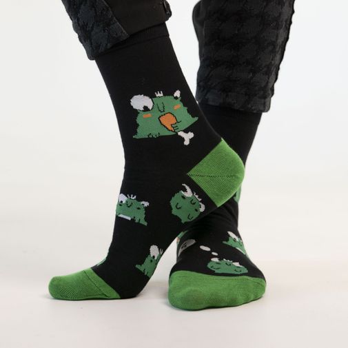 Носки Царевна уже не та, хотя еще лягушка Носки Царевна уже не та, хотя еще лягушка