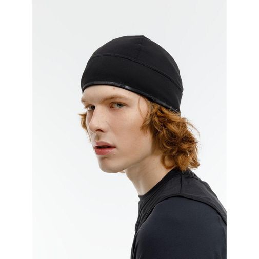 Спортивная шапка утепленная Jogge