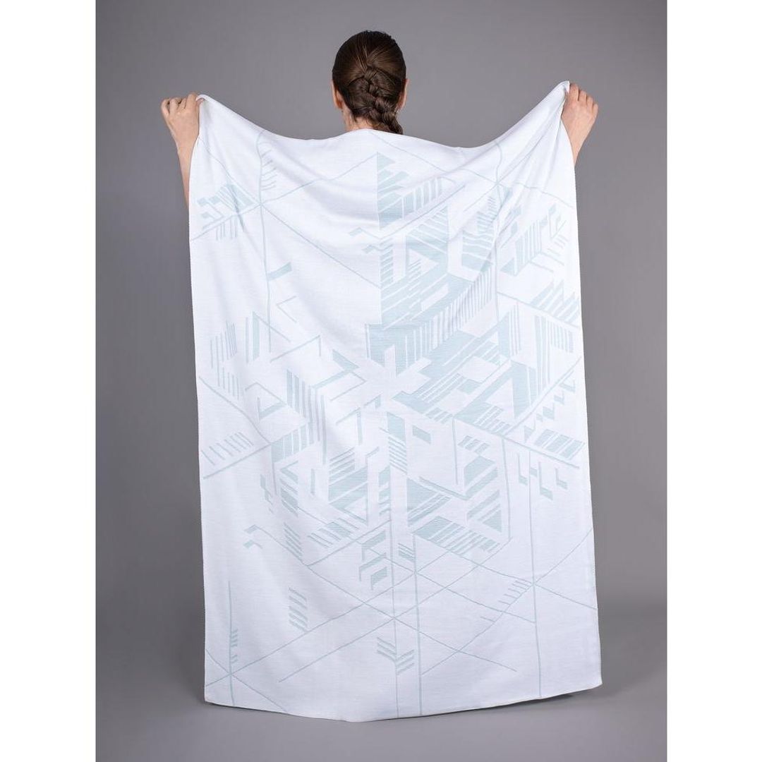 Плед Winterflake (Бело-голубой с люрексом) Плед Winterflake (Бело-голубой с люрексом)