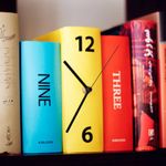 Часы Книги