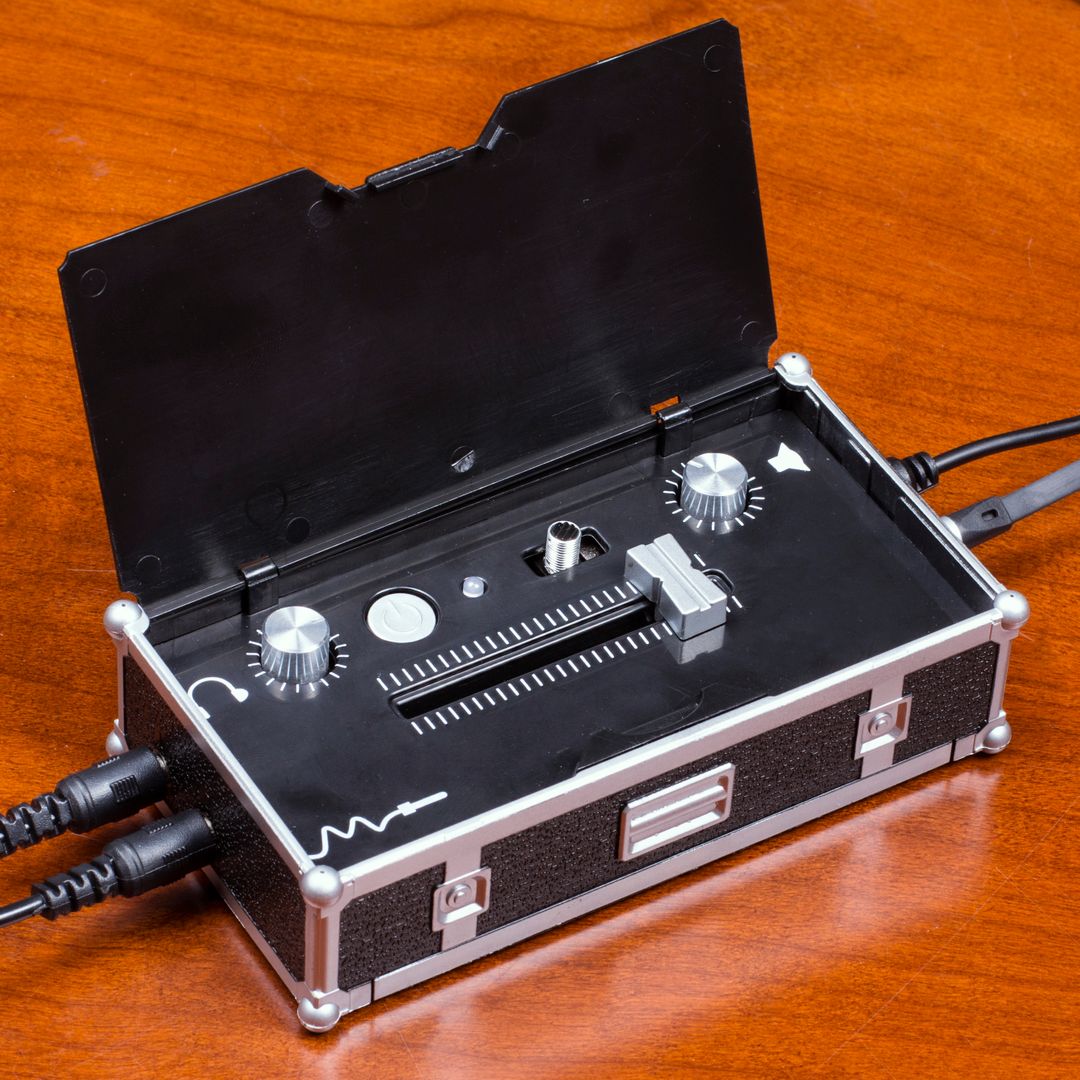 Микшерный диджейский пульт DJ Mini Mixer Микшерный диджейский пульт DJ Mini Mixer