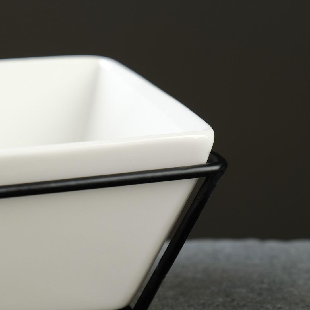 Горшок на подставке с подсветкой Горшок на подставке с подсветкой