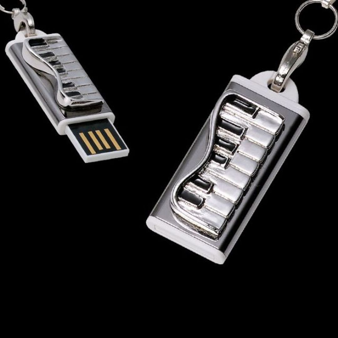Флешка Фортепиано 8 Гб