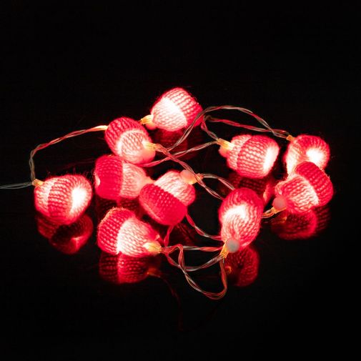Гирлянда Cosy Poms (Красная) Гирлянда Cosy Poms (Красная)
