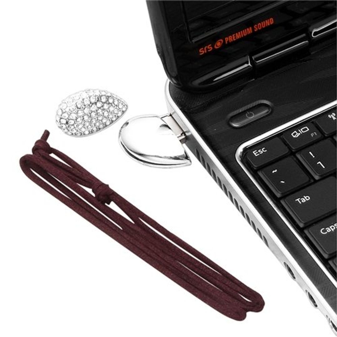 Флешка Сердечко со стразами 4 Гб Флешка Сердечко со стразами 4 Гб