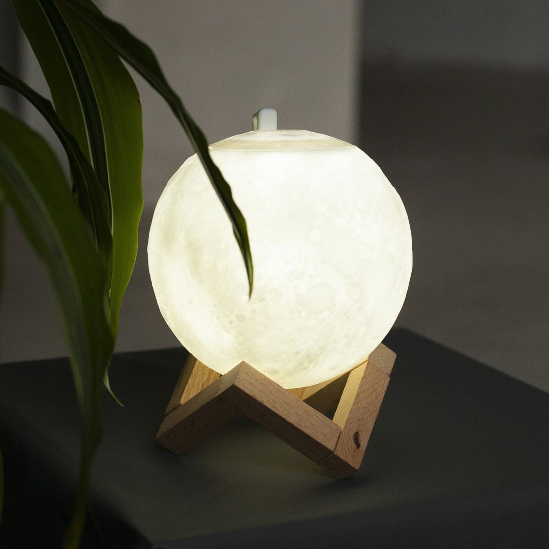 Увлажнитель воздуха Луна с подсветкой (0,8 л) Увлажнитель воздуха Луна с подсветкой (0,8 л)