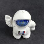 Солонка фарфоровая Космонавт Солонка фарфоровая Космонавт