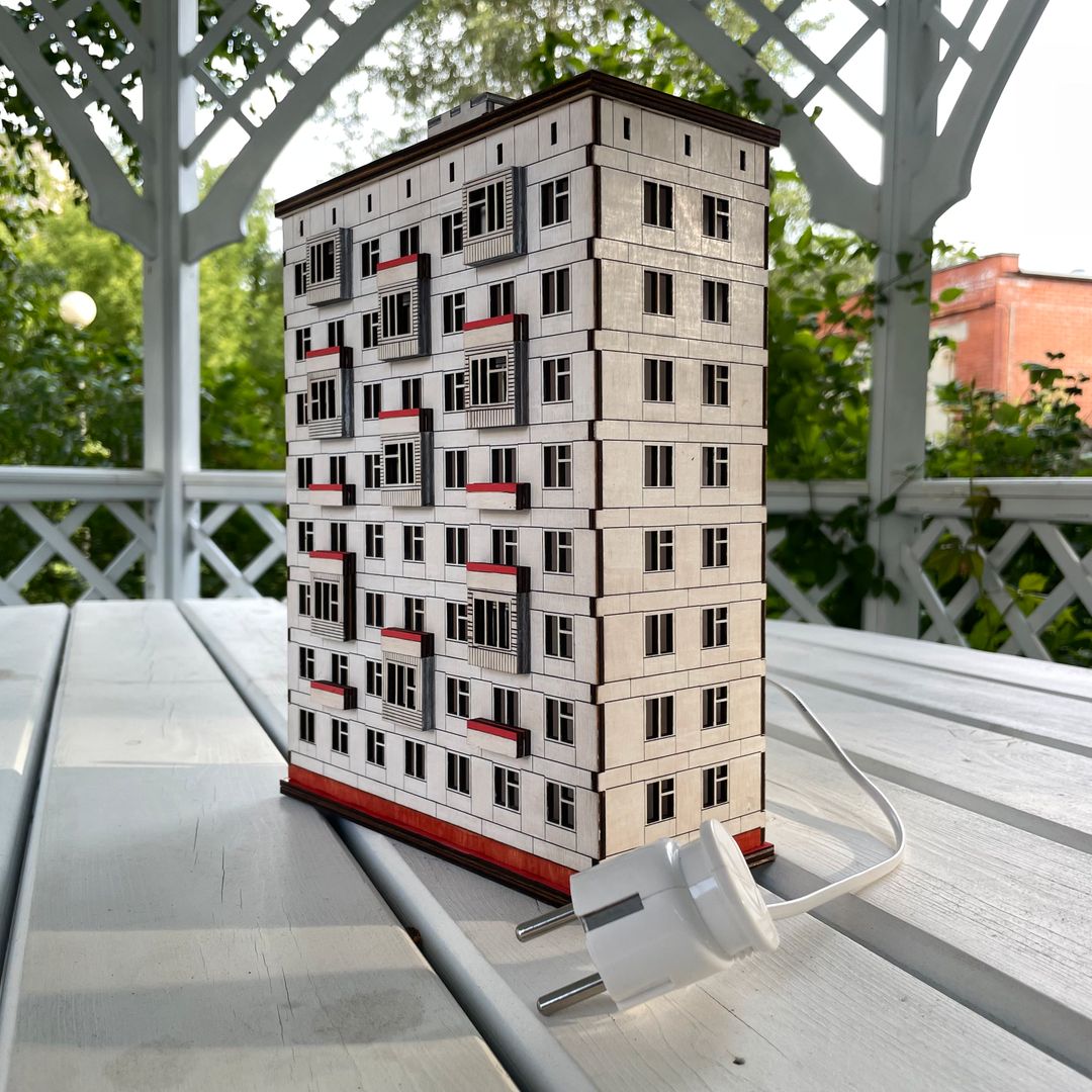 Ночник Брежневка (8 этажей)