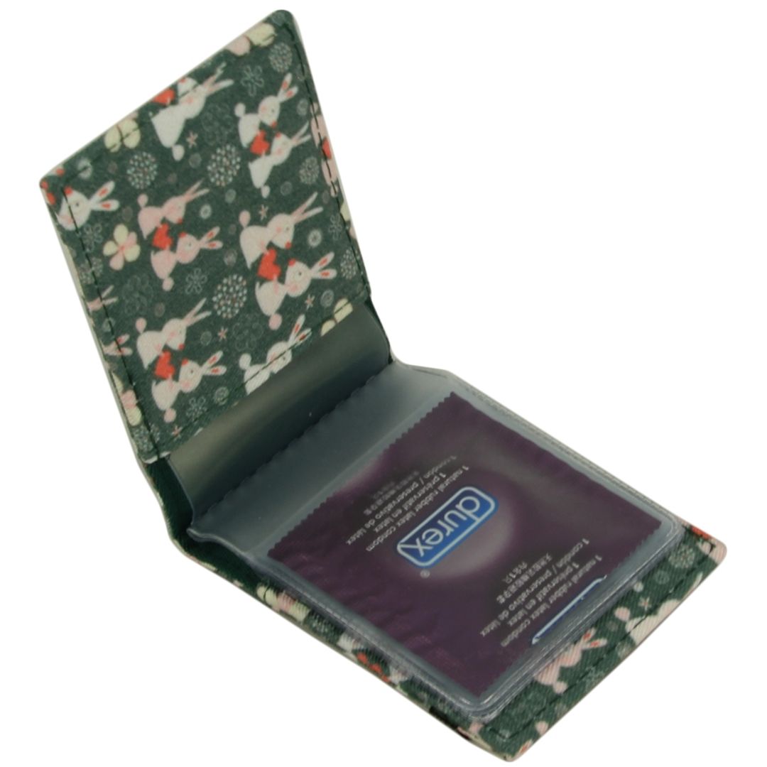 Кондомхолдер Green Rabbit Четыре прозрачных отсека