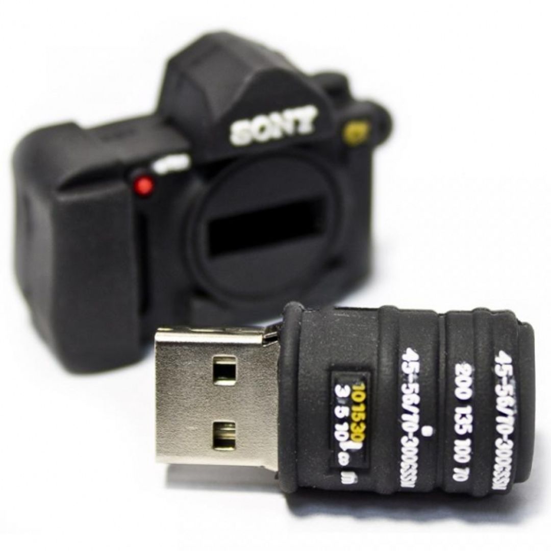 Флешка Фотоаппарат Sony 8 Гб Со снятой крышкой Флешка Фотоаппарат Sony 8 Гб Со снятой крышкой