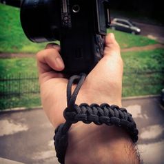 Кистевой ремень для фотоаппарата Королевская кобра (Черный)