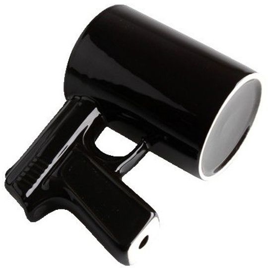 Кружка Пистолет (Черная с черной ручкой) Вид снизу
