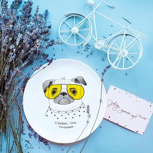 Тарелка Голодный мопс Суровый, пока голодный