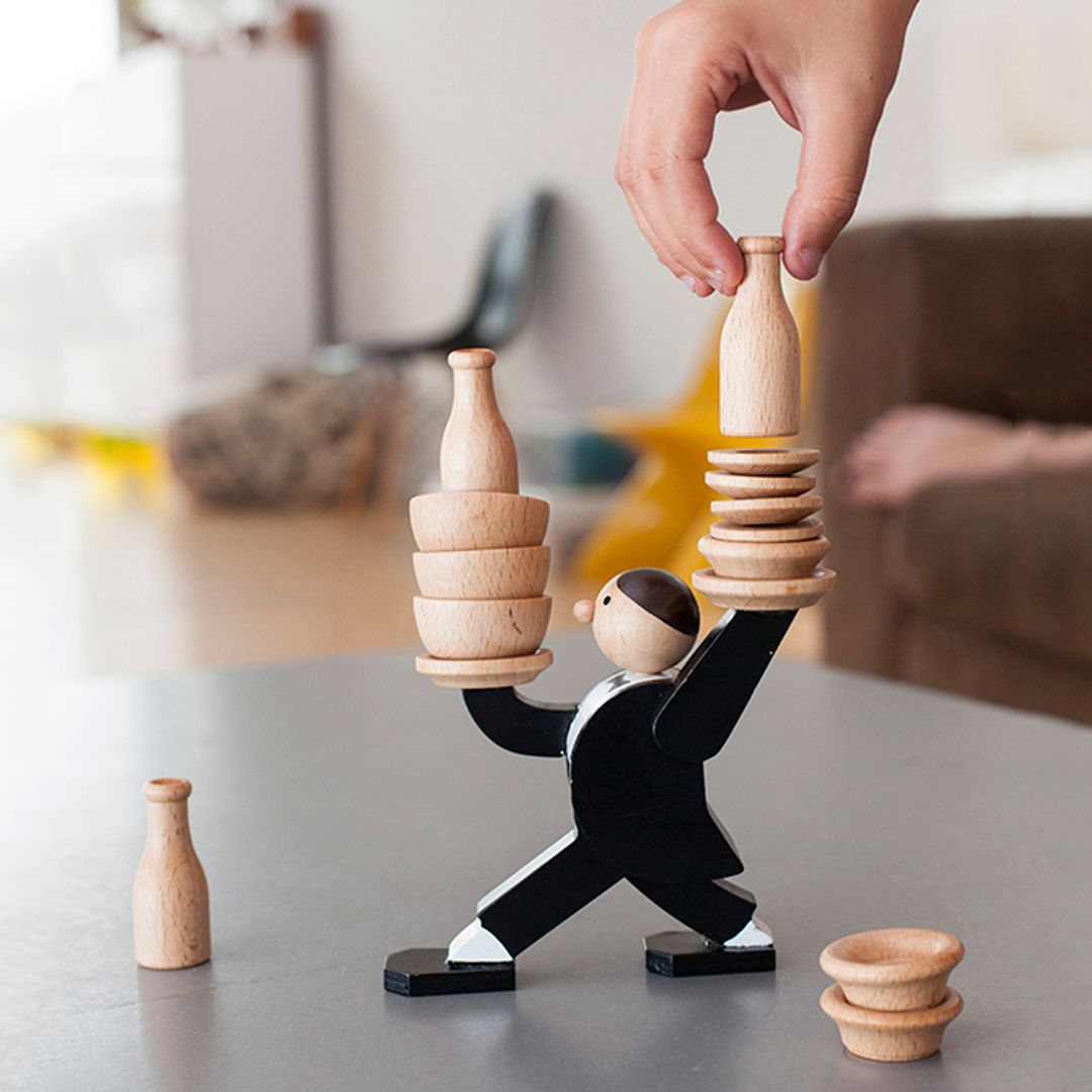 Настольная игра Не урони официанта Настольная игра Не урони официанта