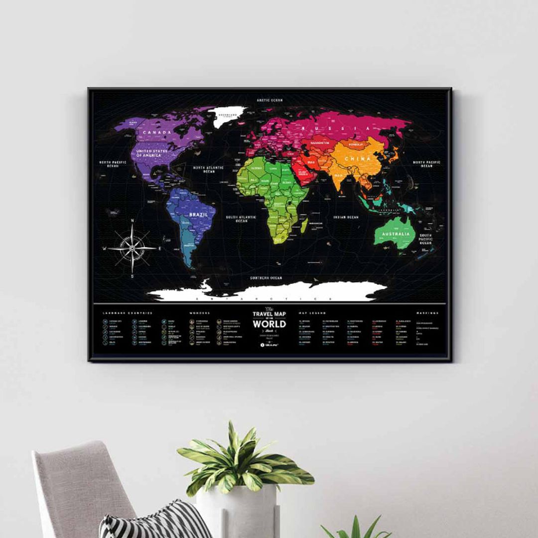 Скретч-карта мира Travel Map Black World в металлической раме (на английском)