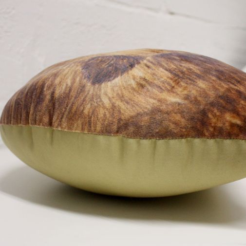 Подушка Рука медведя Bear Hug Pillow Вид сбоку