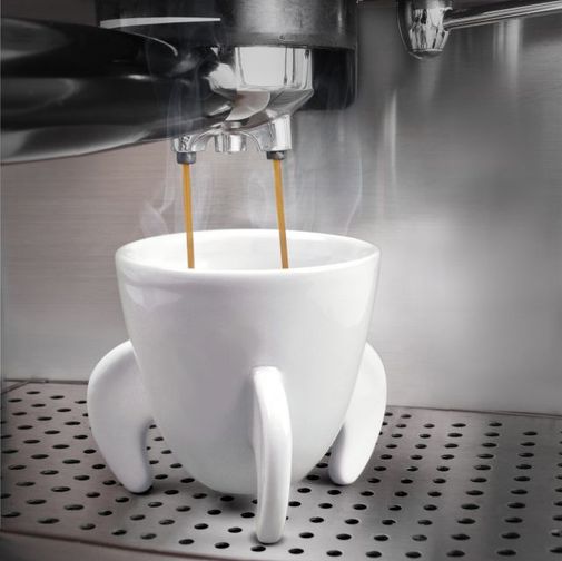 Кофейные чашки Бомбы Blast Off В кофемашине Кофейные чашки Бомбы Blast Off В кофемашине