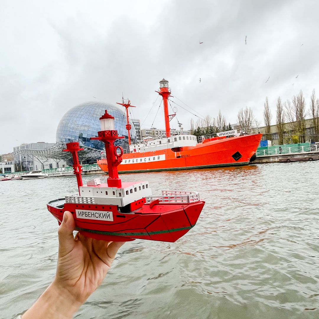 Модель сборная Плавучий маяк Ирбенский (Калининград, Музей мирового океана)