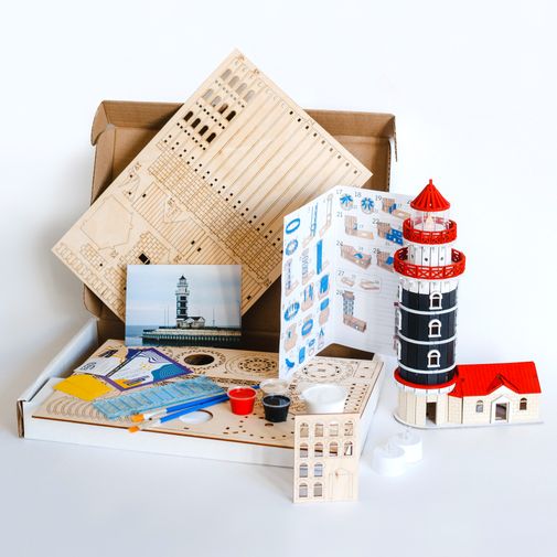 Модель сборная Маяк в пос. Турка (озеро Байкал) Модель сборная Маяк в пос. Турка (озеро Байкал)