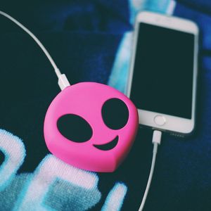 Внешний аккумулятор Power Bank Emoji Инопланетянин