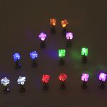 Светящиеся светодиодные серьги: квадратные разных цветов