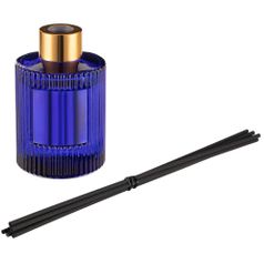 Подарочный набор Fragnola (пряная древесина и кардамон, темно-синий) Подарочный набор Fragnola (пряная древесина и кардамон, темно-синий)