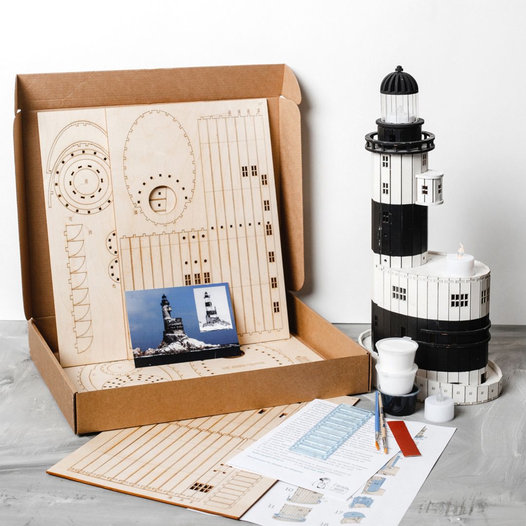 Модель сборная Маяк мыса Анива (о. Сахалин)