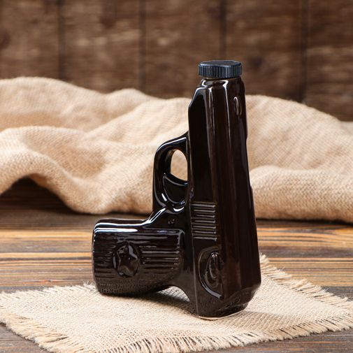 Штоф с рюмками Пистолет Макарова (2 шт) Штоф с рюмками Пистолет Макарова (2 шт)