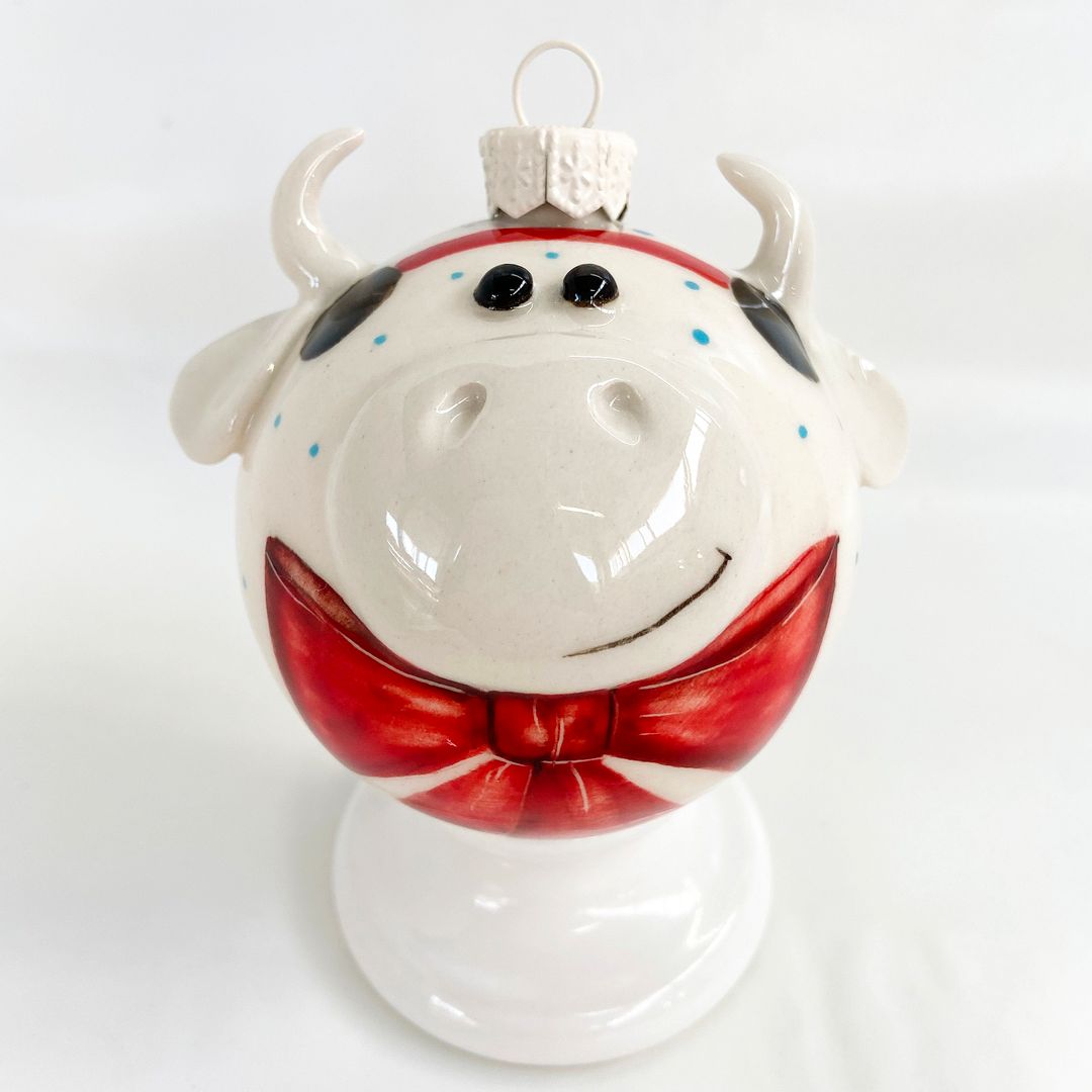 Фарфоровый елочный шар Божья коровка (ручная роспись) Фарфоровый елочный шар Божья коровка (ручная роспись)