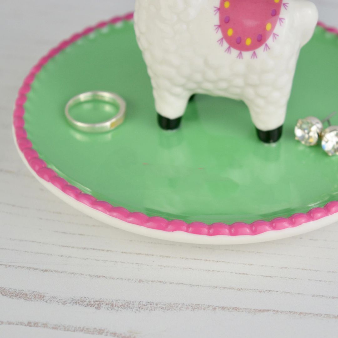 Подставка для украшений Лама