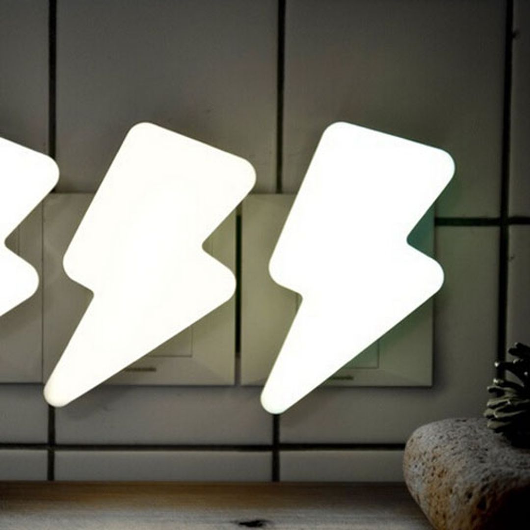 Ночник Молния В комплекте один светильник Ночник Молния В комплекте один светильник