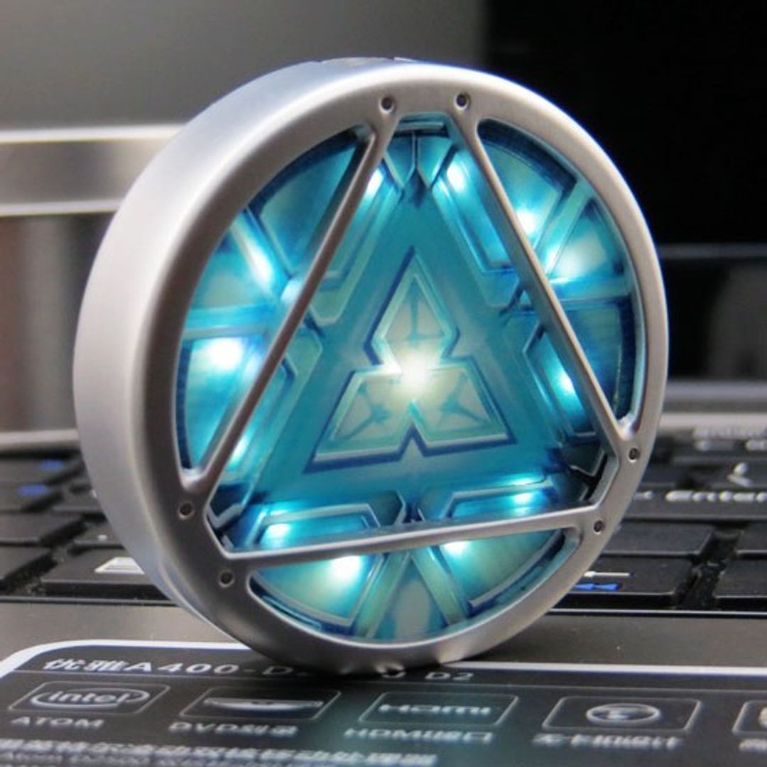 Флешка Реактор Железного человека 8 Гб