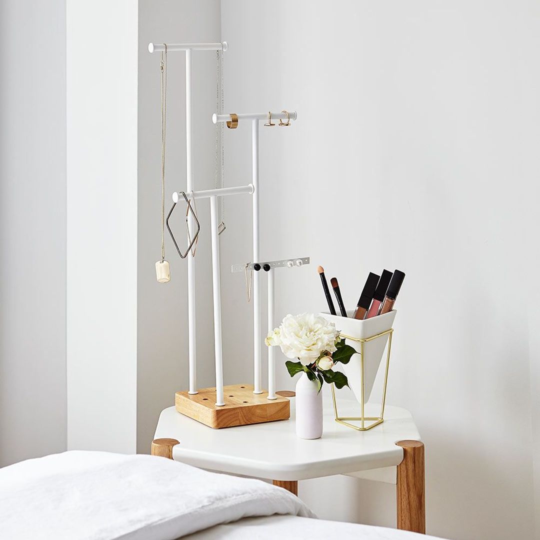 Белый, натуральное дерево Белый, натуральное дерево