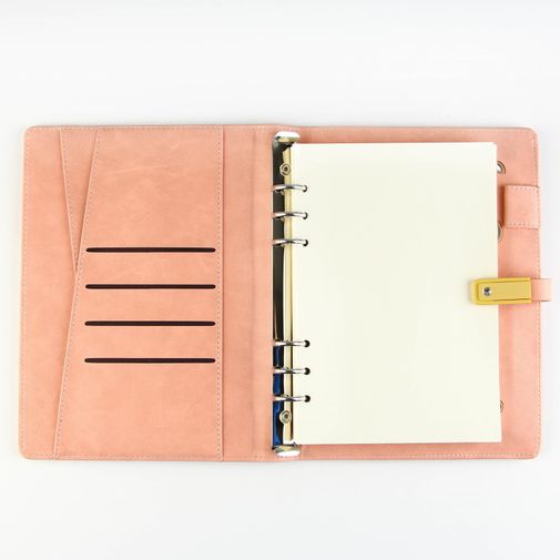 Ежедневник со встроенной зарядкой и флешкой Мечтай 8000 mAh 16Гб Ежедневник со встроенной зарядкой и флешкой Мечтай 8000 mAh 16Гб