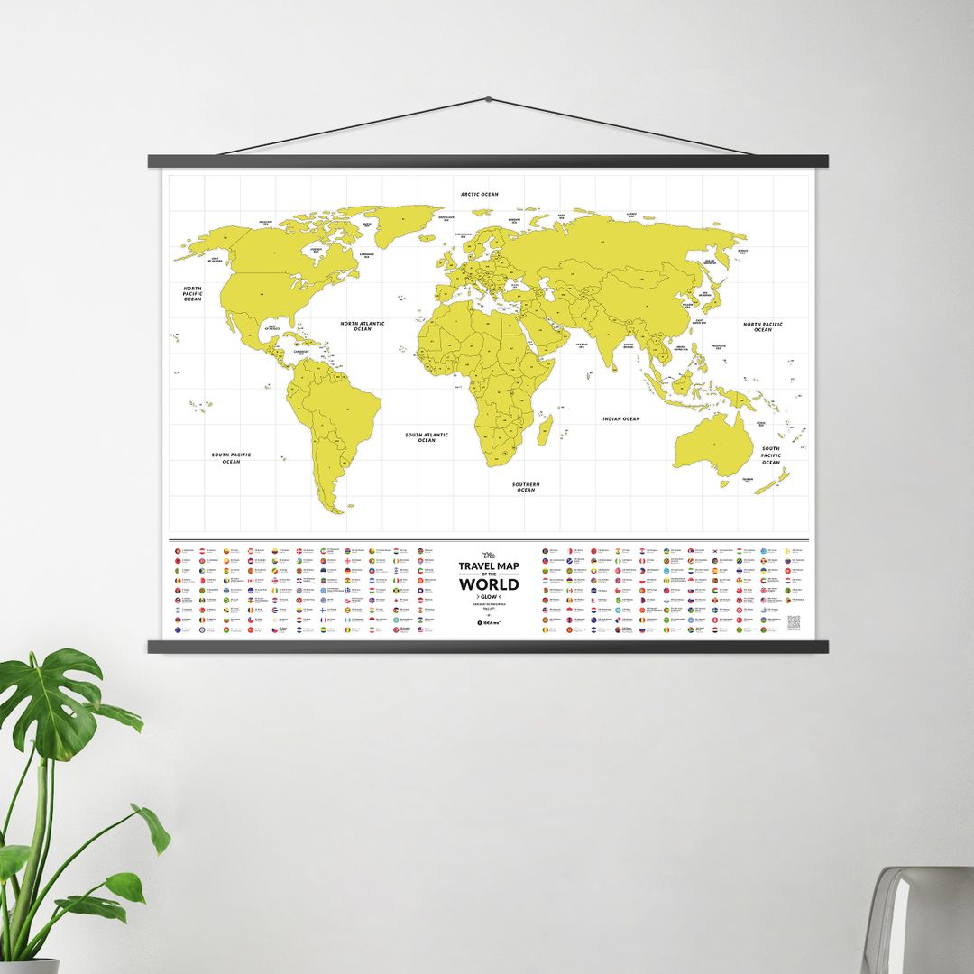 Скретч-карта мира Travel Map Glow World (на английском) Скретч-карта мира Travel Map Glow World (на английском)